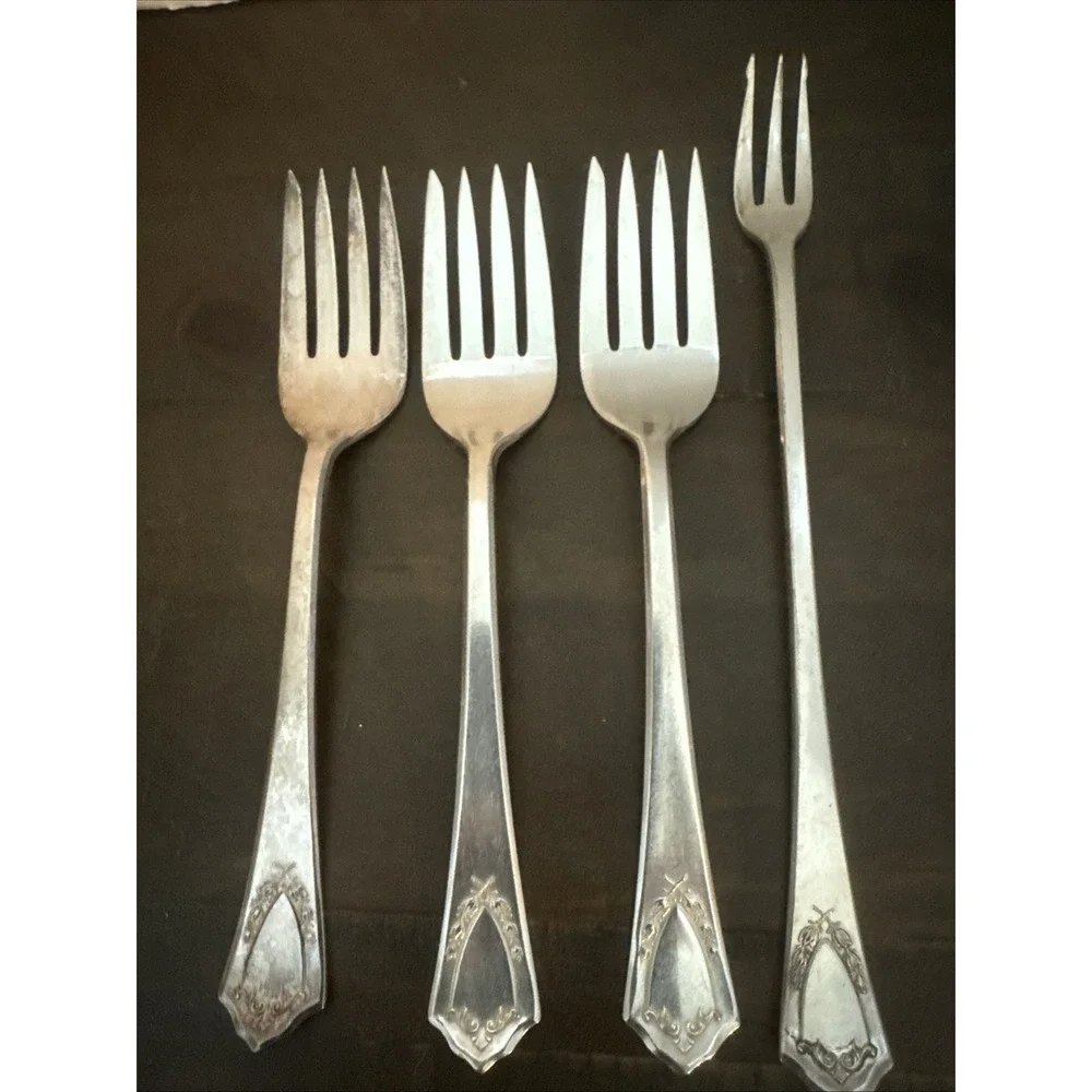 International Silver R&B Jewell  Salad Fork 6